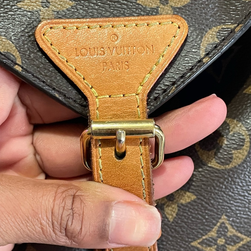 Louis Vuitton brown monogram montsouris backpack in used condition. - Picture 5 of 9